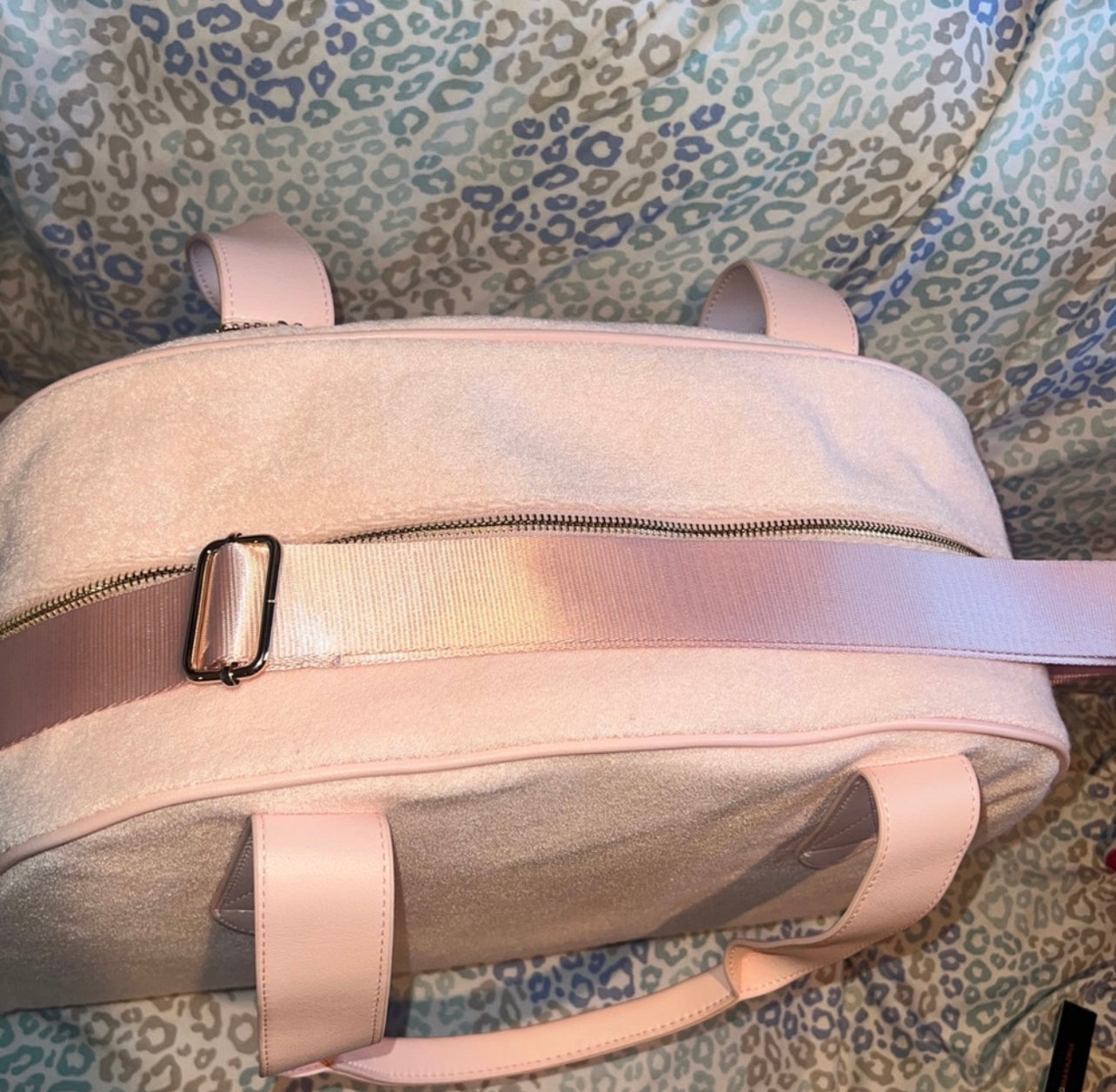 New Light Pink Juicy Couture Weekender Bag Purse XL Size Duffel Bag MSRP $118
