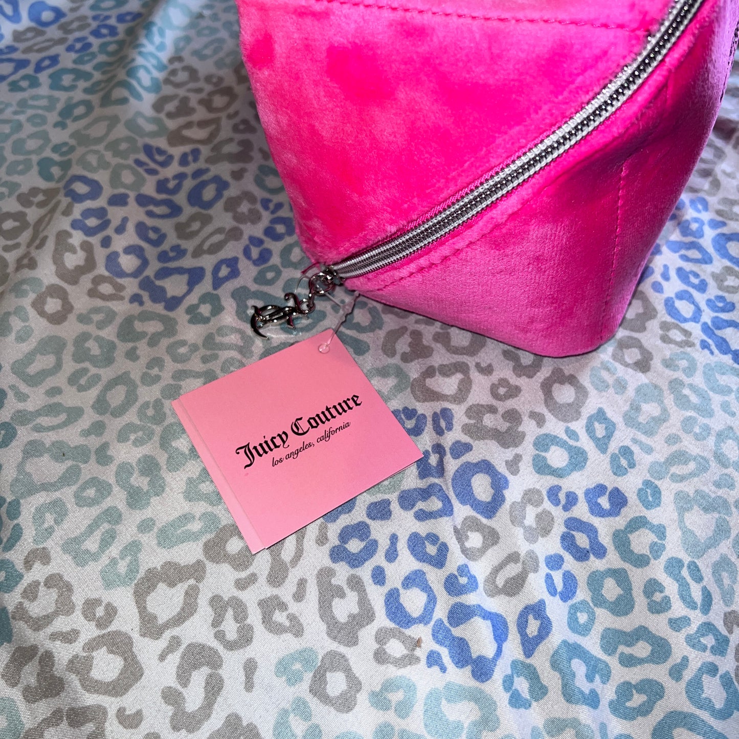 New Pink Juicy Couture Cosmetic Bag Makeup Case Velour NWT