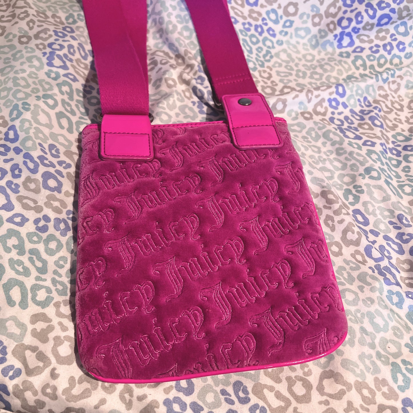 Vintage Pink Juicy Couture Crossbody Bag Purse Velour Y2K Rare
