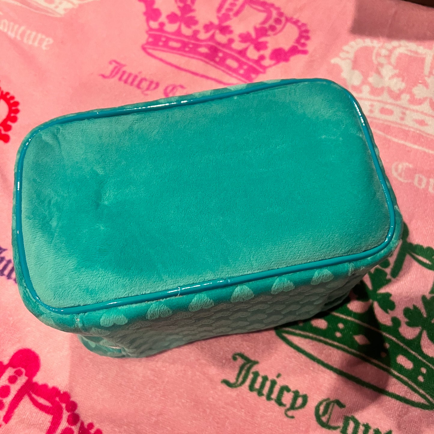New Turquoise Juicy Couture Train Case Makeup Bag Velvet Cosmetic Purse Hearts
