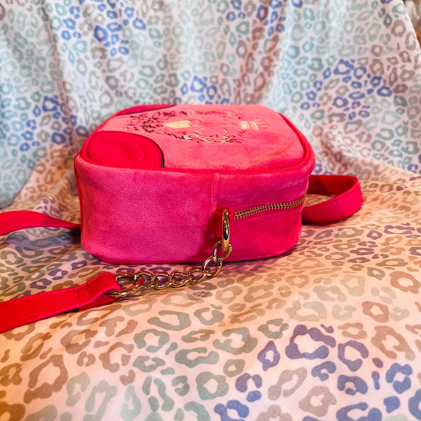 New Pink Juicy Couture Purse Handbag Crossbody Bag Velour Vintage Style MSRP $79
