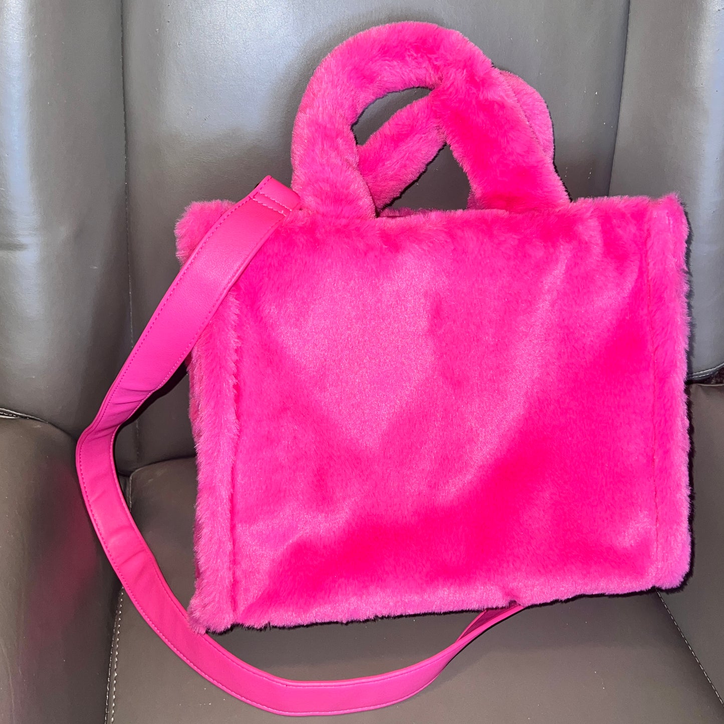 New Pink Juicy Couture Tote Bag Purse Faux Fur Crossbody MSRP $99 Mcbling