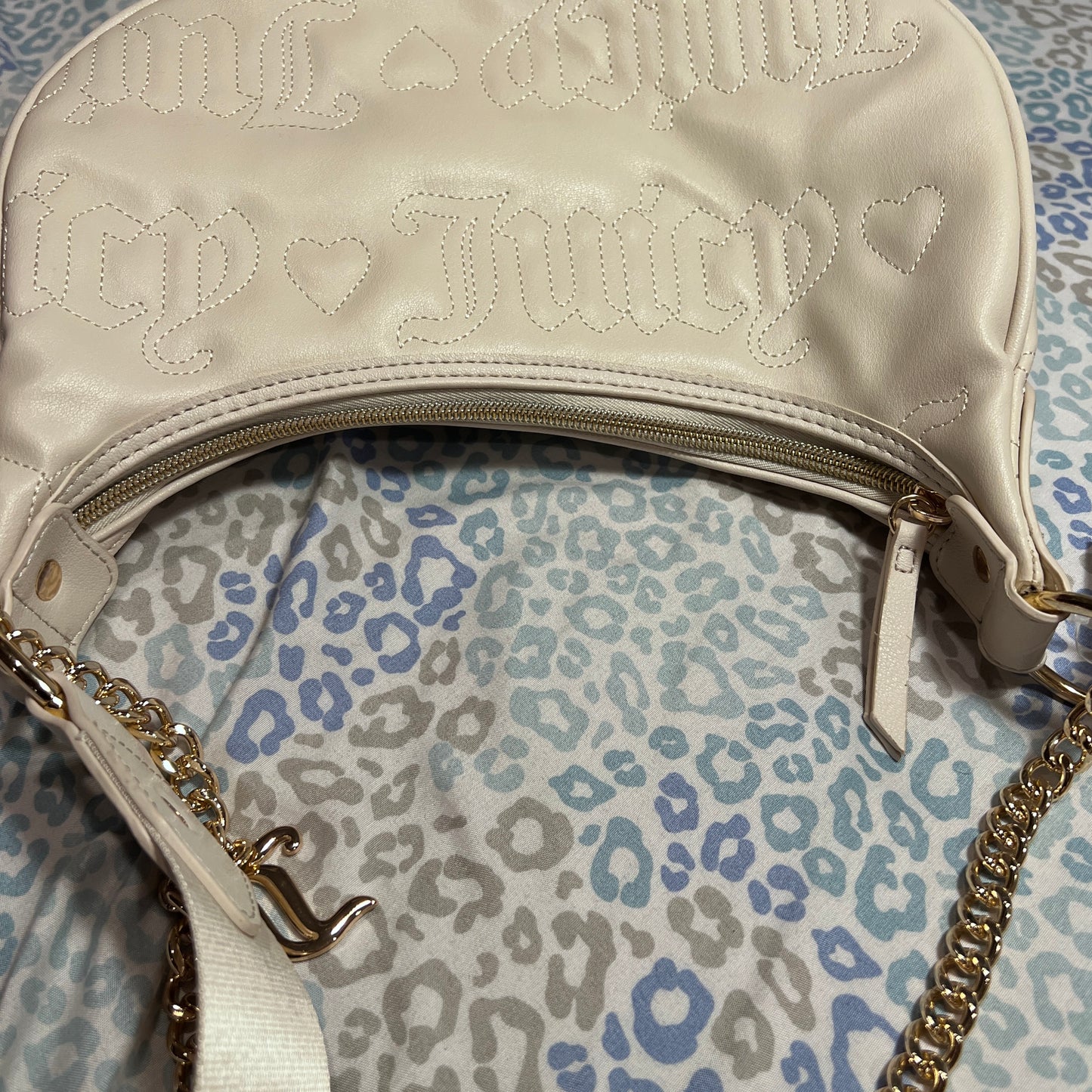 New White Juicy Couture Purse Xbody Bag Quilted Angel Puff Half Moon MSRP $79