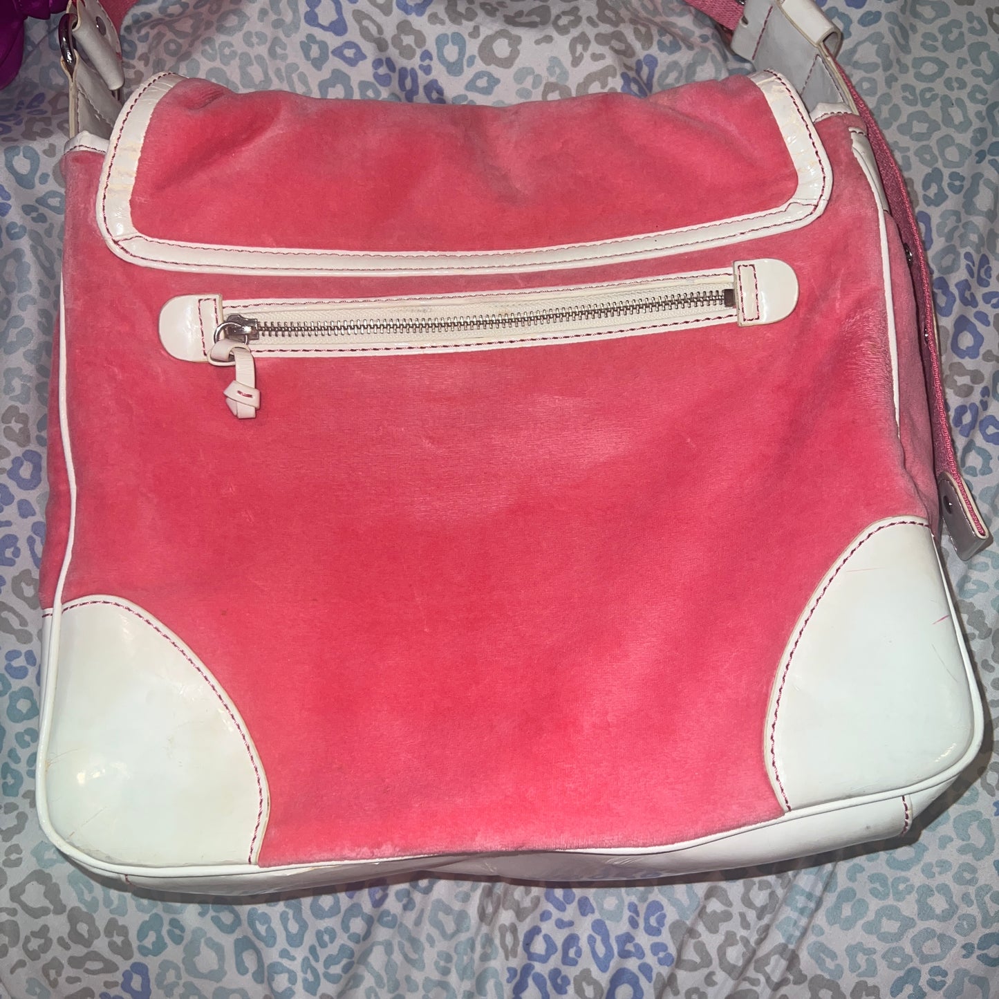 Vintage White Pink Juicy Couture Messenger Bag Purse Handbag Velour Cupcake