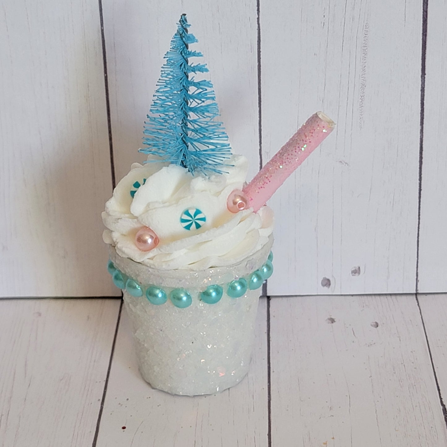 Shabby Chic Icy Shelf Sitter
