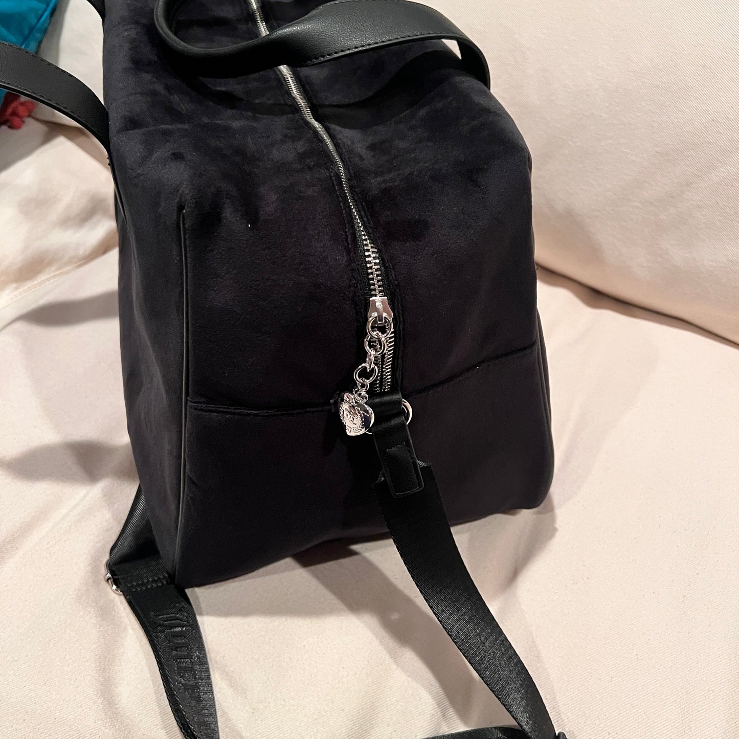 New Black Juicy Couture Weekender Bag Purse XL Size Duffel Bag Vintage Style