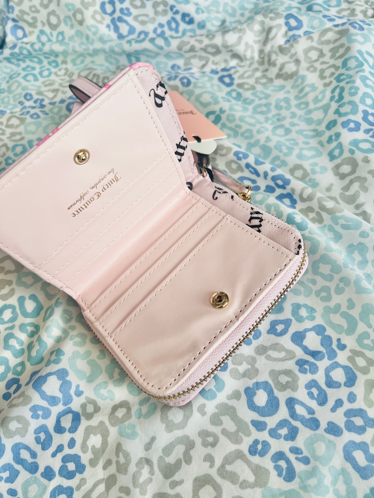 New Pink Juicy Couture Wallet Card Holder Wristlet Coin Purse Bow Ribbon