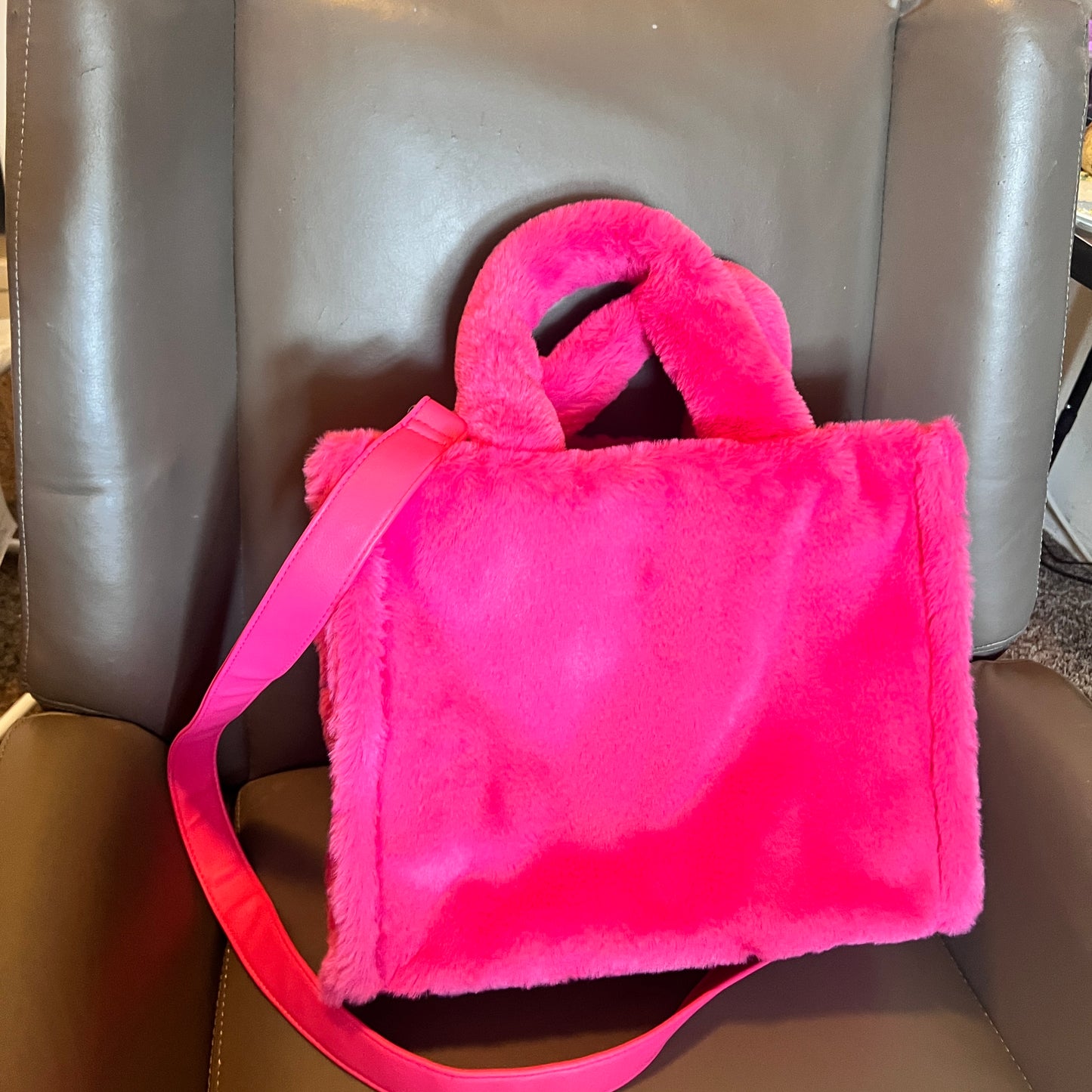 New Pink Juicy Couture Tote Bag Purse Faux Fur Crossbody MSRP $99 Mcbling