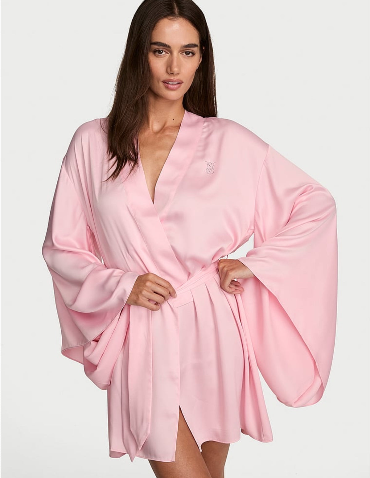 New M/L Victoria’s Secret Fashion Show 2026 Robe Pink Angel Wing Bling Satin
