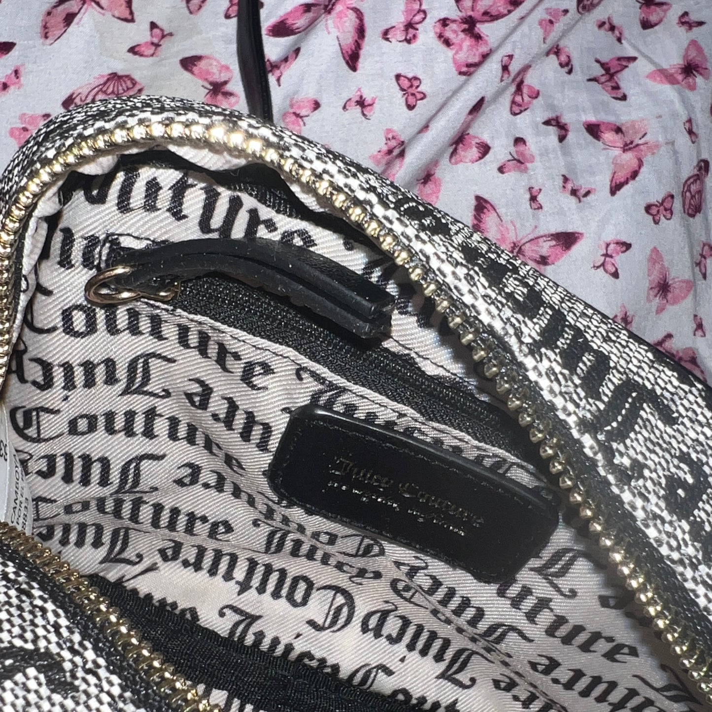 New Black Grey Juicy Couture Crossbody Purse Strawberry MSRP $79 Camera Bag