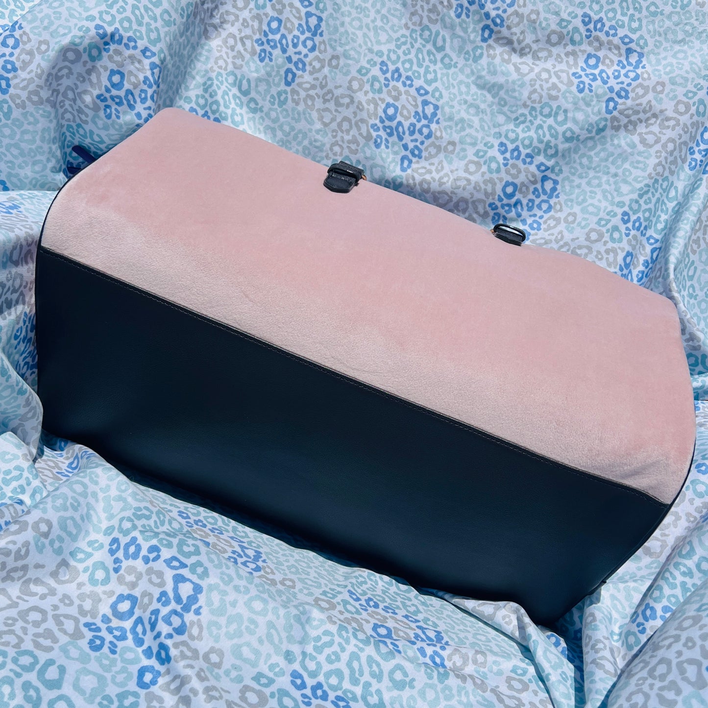 New Light Pink Juicy Couture Duffel Bag Purse XL Velour Weekender Travel Luggage