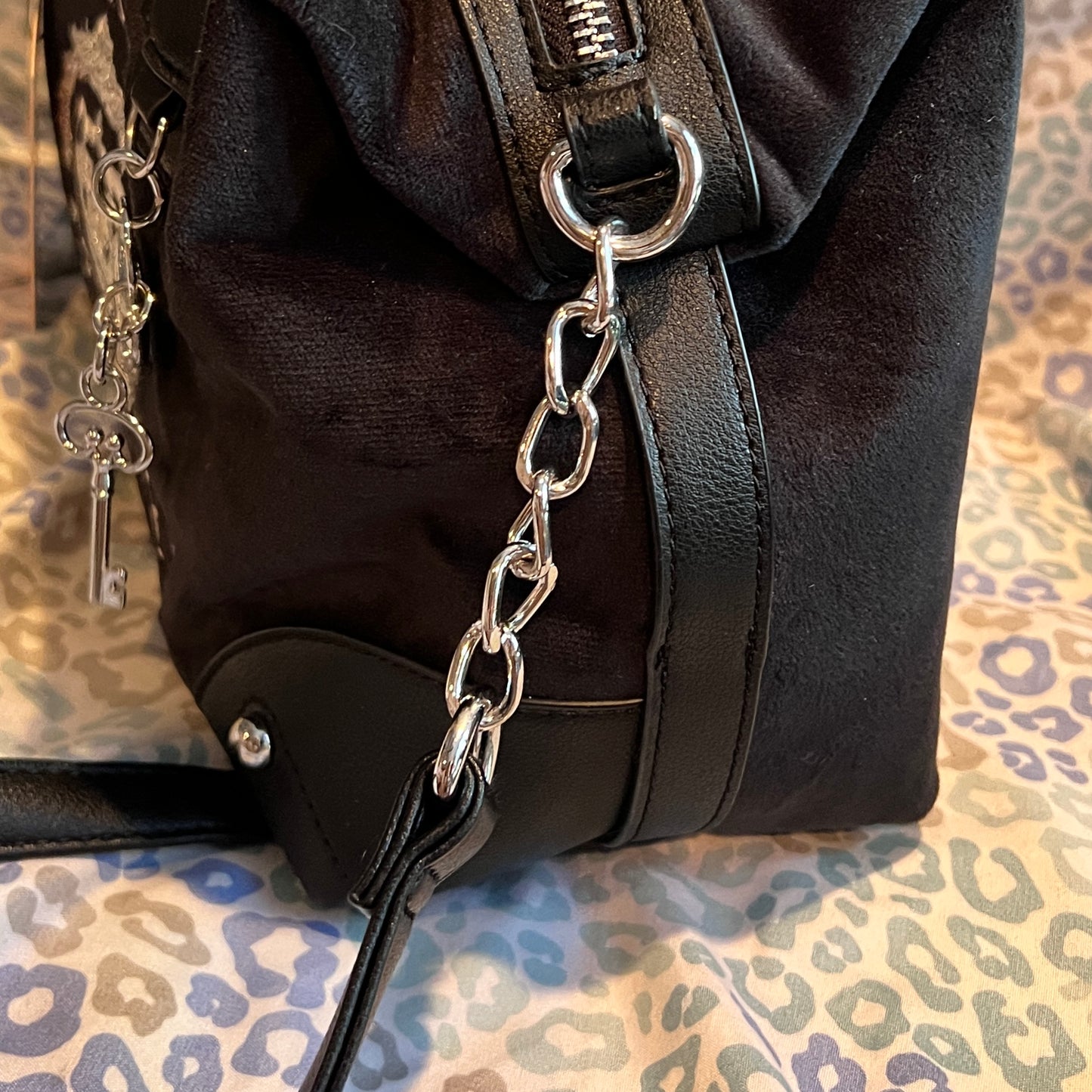 New Black Juicy Couture Purse Handbag Satchel Bag Crown Velour Vintage Style