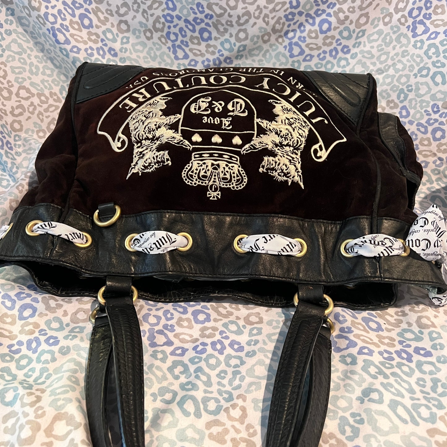 Vintage Black Juicy Couture Tote Bag Purse Handbag Velour Scottie Dog Daydreamer

#vintagejuicycouture #juicycouture #juicybag #juicypurse #y2k #juicycouturepurse #y2kpurse #mcbling #liveforjuicy