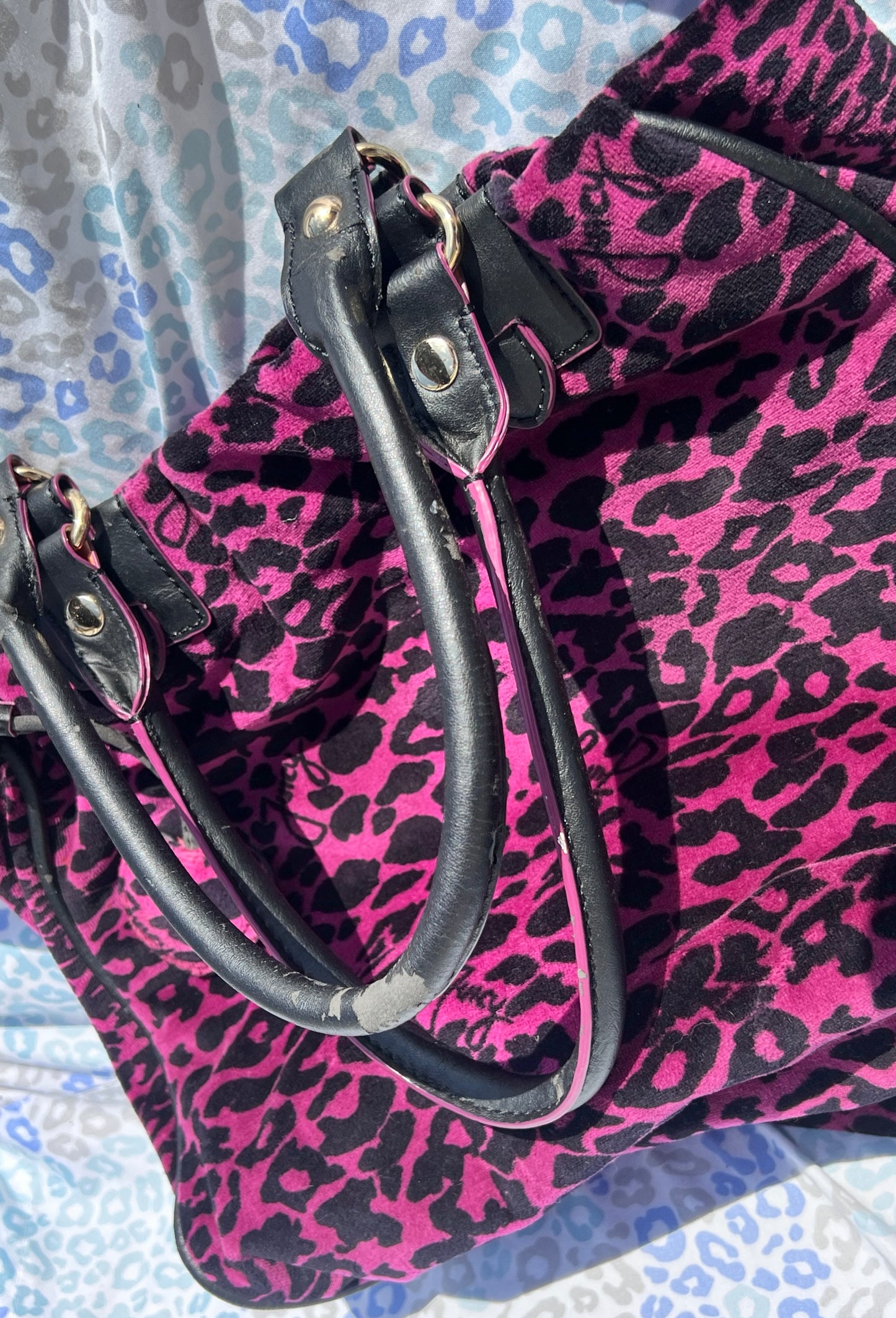 Vintage Pink Juicy Couture Purse Tote Bag Leopard Print Velour Y2K Charm Cheetah