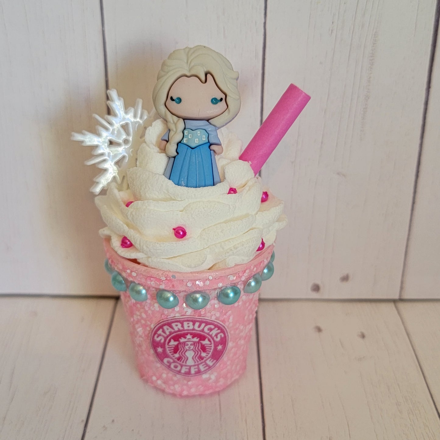 Elsa From Frozen Shelf Sitter