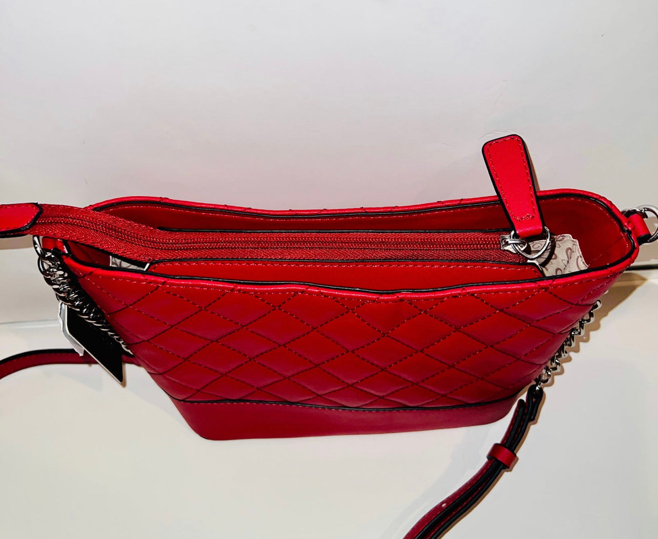 New Red GUESS Crossbody Purse shoulder bag Tote springer LE794114 quilted NWT