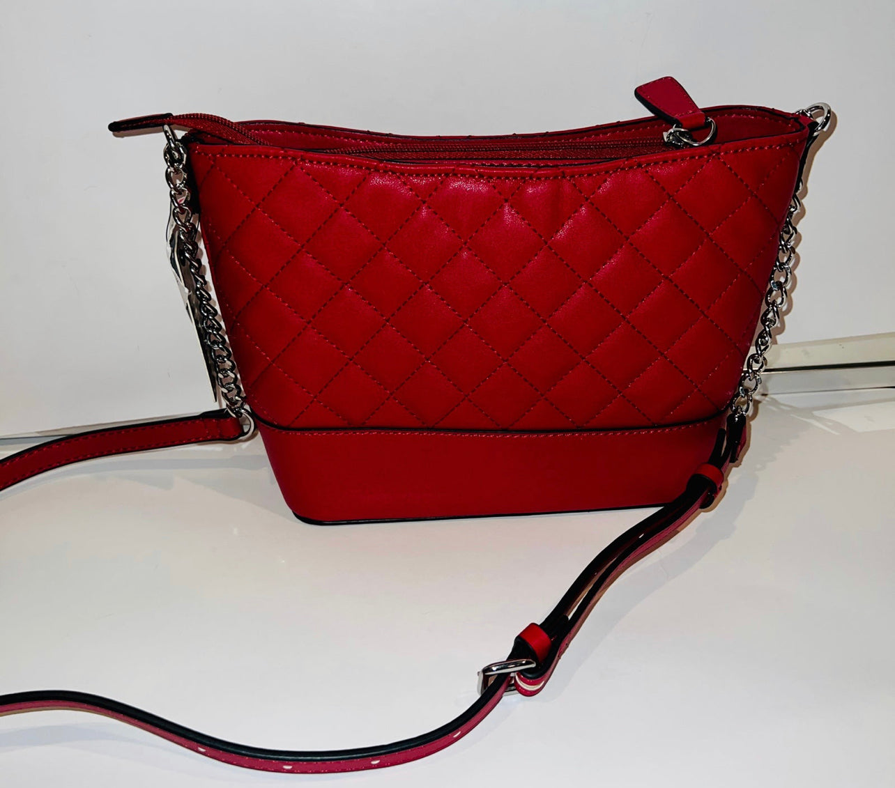 New Red GUESS Crossbody Purse shoulder bag Tote springer LE794114 quilted NWT